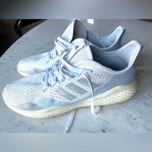 Size 11 - adidas Fluidflow 2.0 White Halo Blue 2020